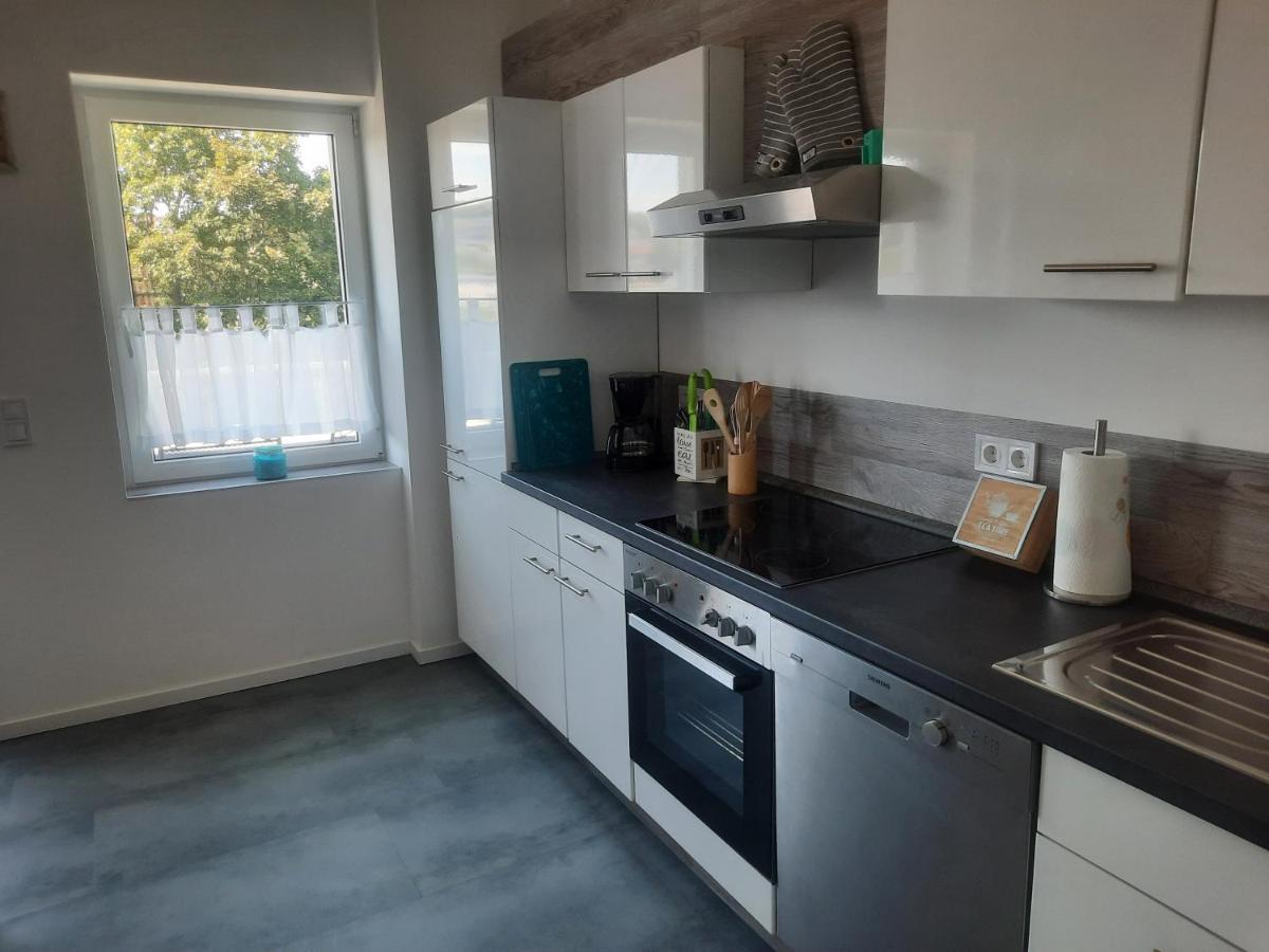 Exklusive Wohnoase mit 3 Schlafzimmern und großem Balkon in toller Lage von Melsungen Exterior foto